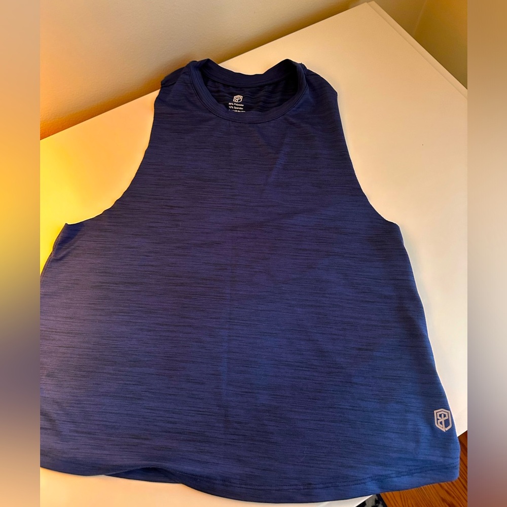 Born Primitive Muscle Crop